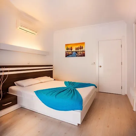 Puya Готель Каш